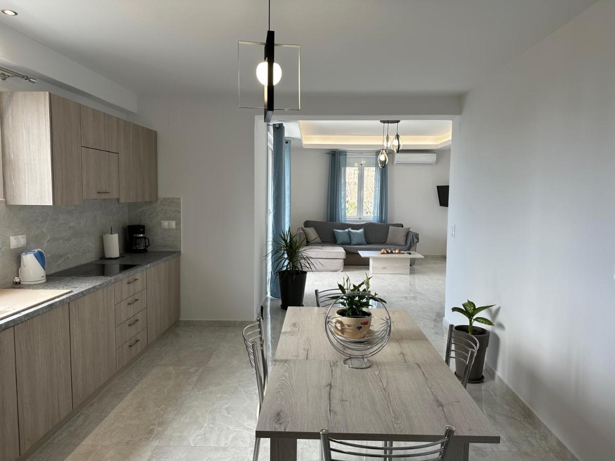 Angel Homes Plakiász Kültér fotó